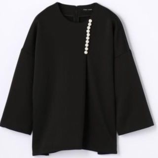 バーニーズニューヨーク(BARNEYS NEW YORK)のYOKO CHAN パールアシンメトリーブラウス(シャツ/ブラウス(長袖/七分))