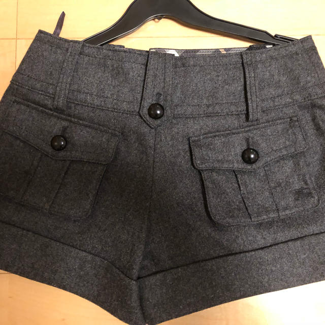 美品 バーバリーロンドン ノバチェック ショートパンツ 美品 バーバリーノバチェックショートパンツ バーバリー ブルー