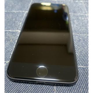 アイフォーン(iPhone)のiPhone7(au版SIMロック解除済み）(スマートフォン本体)