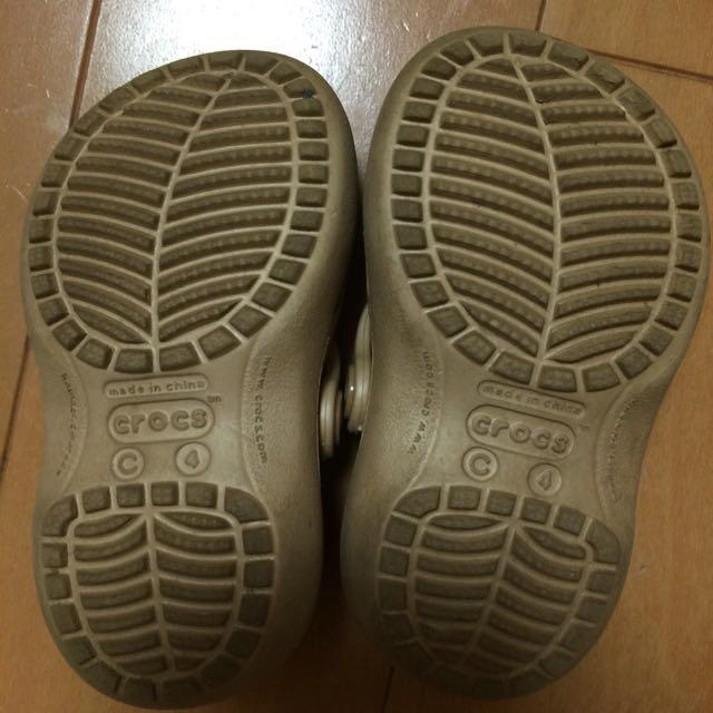 crocs(クロックス)の11.5〜12cmくらいクロックス キッズ/ベビー/マタニティのベビー靴/シューズ(~14cm)(その他)の商品写真