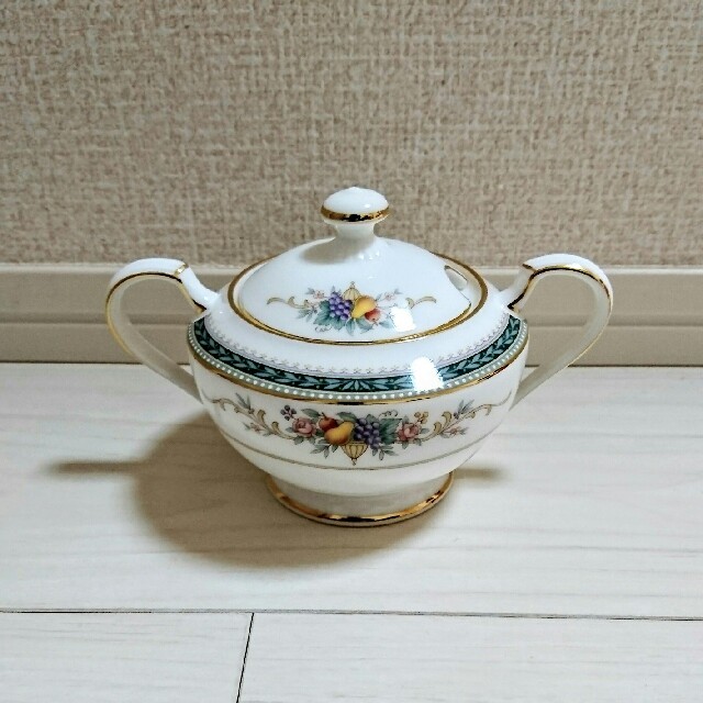 Noritake(ノリタケ)のnoritake シュガーポット 最終値下げ金曜日まで！ インテリア/住まい/日用品のキッチン/食器(食器)の商品写真