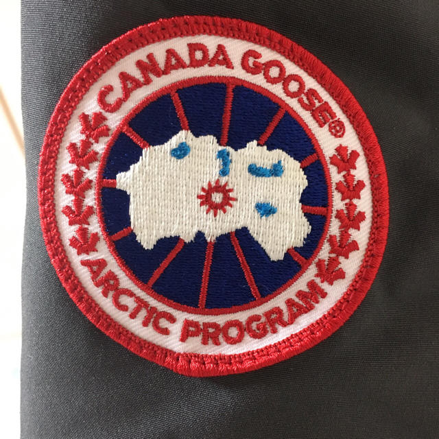 CANADA GOOSE(カナダグース)の《極美品》カナダグース ジャスパー XS グレー メンズ メンズのジャケット/アウター(ダウンジャケット)の商品写真