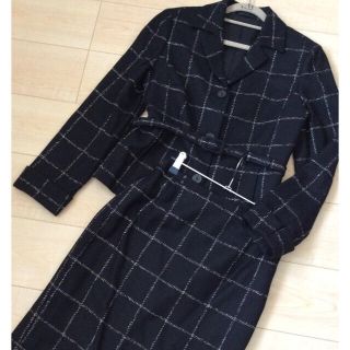 バーバリー(BURBERRY)のかんじひめ様の専用       BURBERRY ウールの上品スーツ(スーツ)