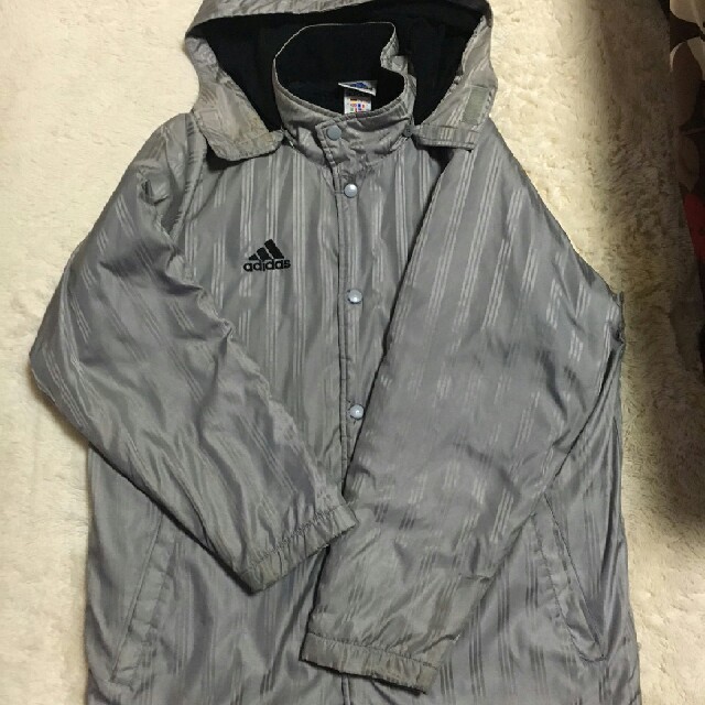 adidas(アディダス)のadidasショートベンチコートsize 160 キッズ/ベビー/マタニティのキッズ服男の子用(90cm~)(コート)の商品写真