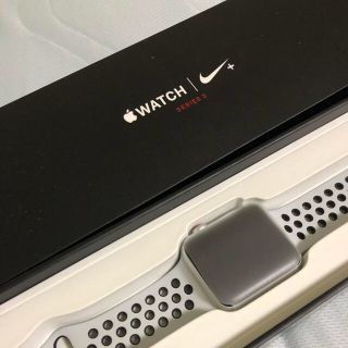 アップルウォッチ(Apple Watch)のApple Watch series3 GPSセルラーモデル42mm(スマートフォン本体)