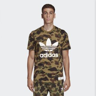 アベイシングエイプ(A BATHING APE)のadidas BAPE SSL Tシャツ 緑 S エイプ カモ オリーブ(Tシャツ/カットソー(半袖/袖なし))