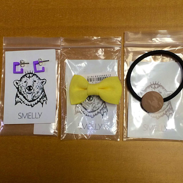 KBF(ケービーエフ)のSMELLY アクセサリー レディースのアクセサリー(ピアス)の商品写真