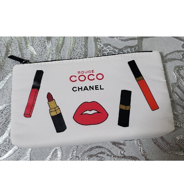 CHANEL(シャネル)の専用です！CHANELコスメノベルティポーチ エンタメ/ホビーのコレクション(ノベルティグッズ)の商品写真