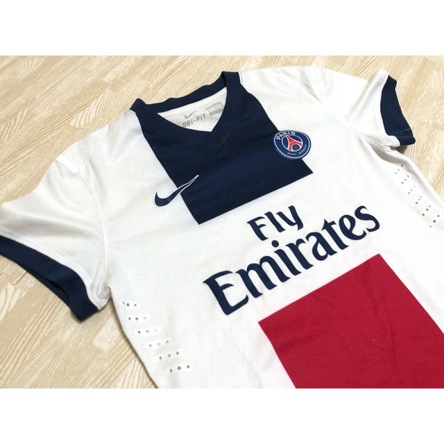 NIKE(ナイキ)のパリ・サンジェルマンPSG スポーツ/アウトドアのサッカー/フットサル(ウェア)の商品写真