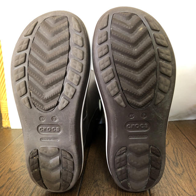 crocs(クロックス)のヒュッキョ様専用 クロックス レインブーツ w7 レディースの靴/シューズ(レインブーツ/長靴)の商品写真