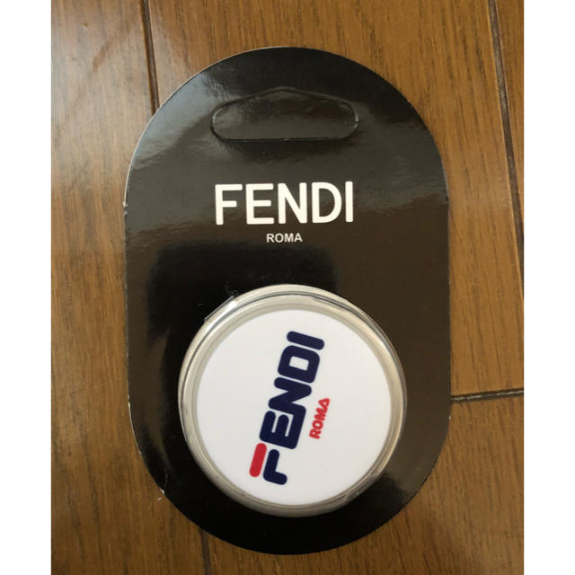 FENDI(フェンディ)のFENDI×FIRA コラボ ノベルティ スマホ/家電/カメラのスマホアクセサリー(その他)の商品写真