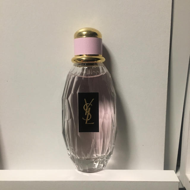 Yves Saint Laurent Beaute(イヴサンローランボーテ)のイブサンローラン♡新品同様♡パリジェンヌ・ロー コスメ/美容の香水(香水(女性用))の商品写真