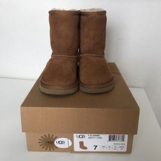 アグ(UGG)のugg アグ クラシック ムートンブーツ 14.8cm チェスナット(ブーツ)