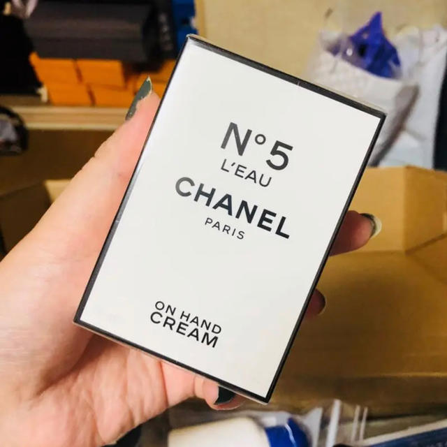 CHANEL no5 leau hand cream ハンドクリーム