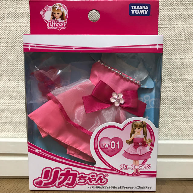 Takara Tomy(タカラトミー)のリカちゃん ドレス ジューシーピンク ハンドメイドのぬいぐるみ/人形(人形)の商品写真
