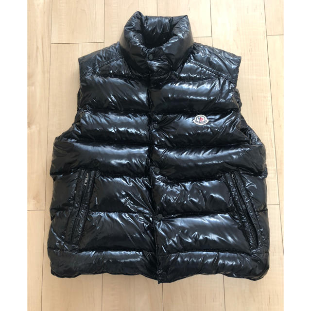 MONCLER(モンクレール)のモンクレール ダウンベスト 3 メンズのジャケット/アウター(ダウンベスト)の商品写真