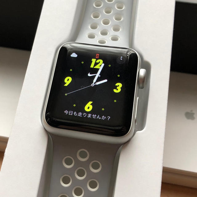 apple watch 2 nikeモデル 38mm