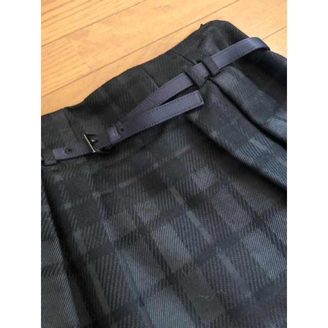 UNTITLED(アンタイトル)のアンタイトル☆黒チェックスカート レディースのスカート(ひざ丈スカート)の商品写真