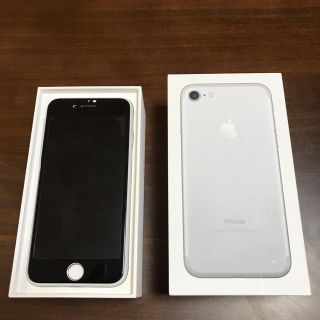 アップル(Apple)のiPhone7  128GB  シルバー(スマートフォン本体)