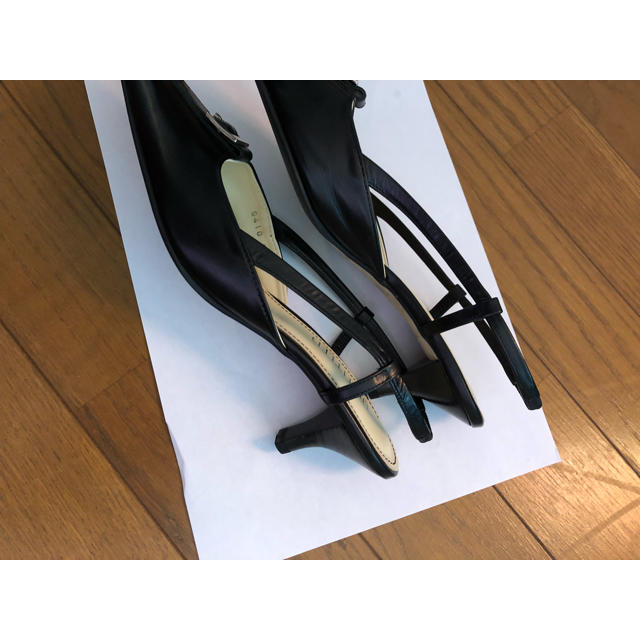 UNTITLED(アンタイトル)のアンタイトル黒パンプス23.5 レディースの靴/シューズ(ハイヒール/パンプス)の商品写真