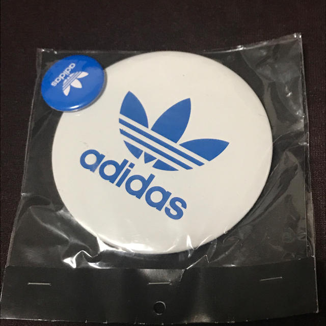 adidas(アディダス)のかずきぃ様専用アディダス adidas 缶バッジ その他のその他(その他)の商品写真