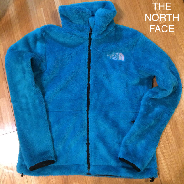 THE NORTH FACE(ザノースフェイス)の美品 THE NORTH FACE ノースフェイス フリース レディースＭ レディースのジャケット/アウター(ブルゾン)の商品写真