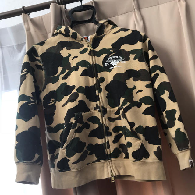 A BATHING APE(アベイシングエイプ)のBAPE KIDS パーカー 140 キッズ/ベビー/マタニティのキッズ服男の子用(90cm~)(ジャケット/上着)の商品写真