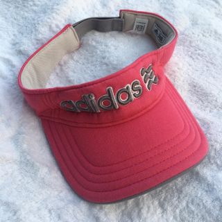 アディダス(adidas)のadidas サンバイザー ピンク(ウエア)