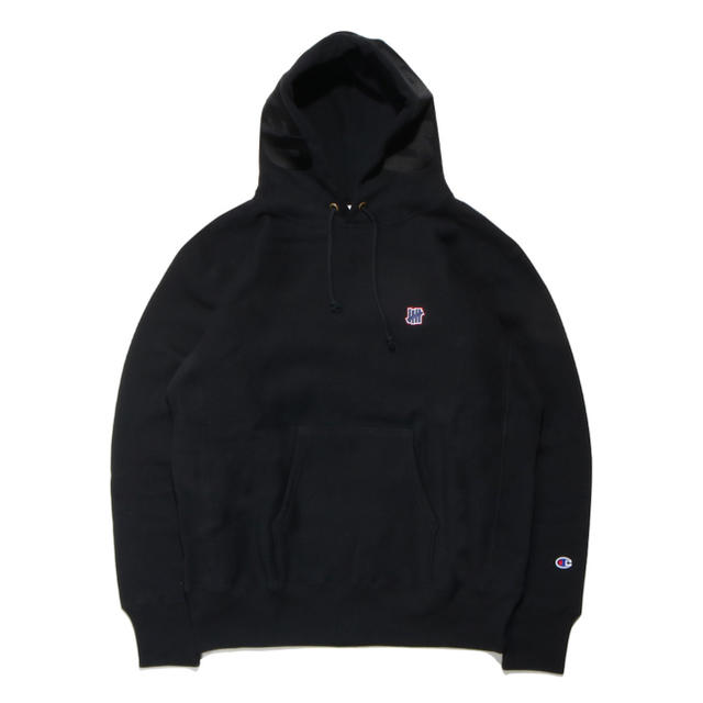 UNDEFEATED(アンディフィーテッド)のXL UNDEFEATED CHAMPION RW PULLOVER HOOD メンズのトップス(パーカー)の商品写真