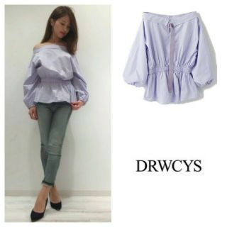 ドロシーズ(DRWCYS)の【専用】2018♡DRWCYS　藤井夏恋 着♡オフショルシャツカラーブラウス(シャツ/ブラウス(長袖/七分))