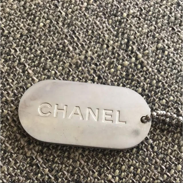 CHANEL ロゴプレート キーホルダー