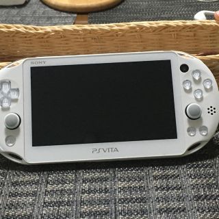 プレイステーションヴィータ(PlayStation Vita)の「PlayStation®Vita（PCH-2000シリーズ(携帯用ゲーム機本体)