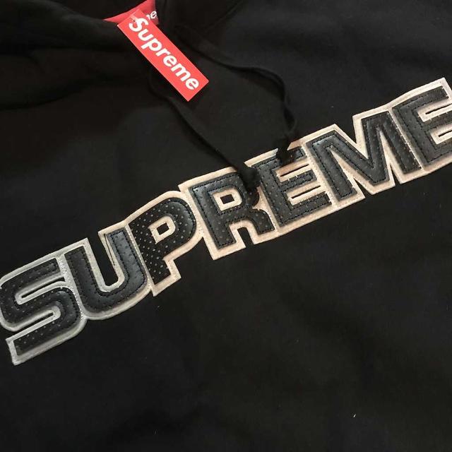 Supreme Perforated Leather Hooded 黒XL