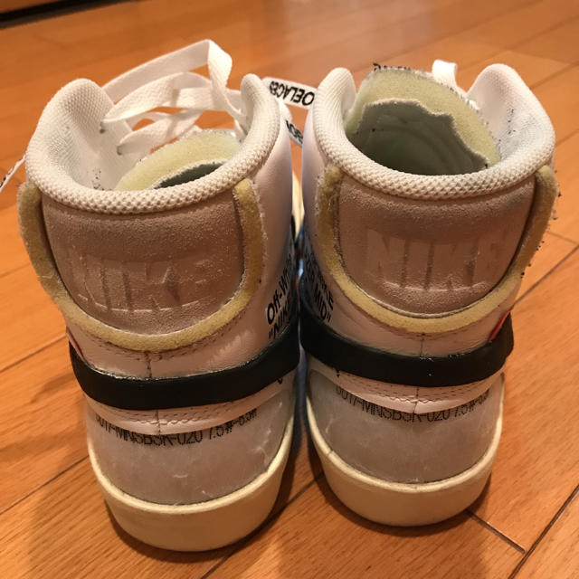 OFF-WHITE(オフホワイト)のTHETEN off-white nike blazer mid  メンズの靴/シューズ(スニーカー)の商品写真