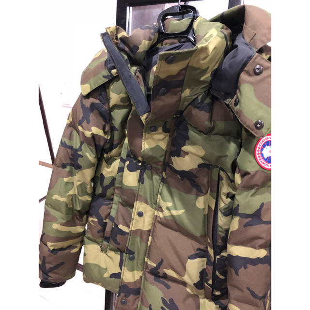 CANADA GOOSE(カナダグース)のsize S CANADA GOOSE ダウンジャケット メンズのジャケット/アウター(ダウンジャケット)の商品写真