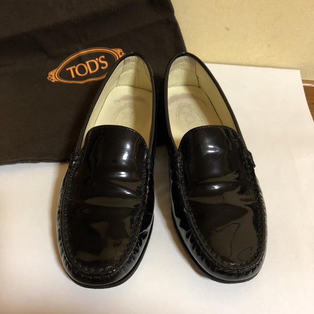 TOD'S(トッズ)のTOD'S  黒ローファー レディースの靴/シューズ(ローファー/革靴)の商品写真