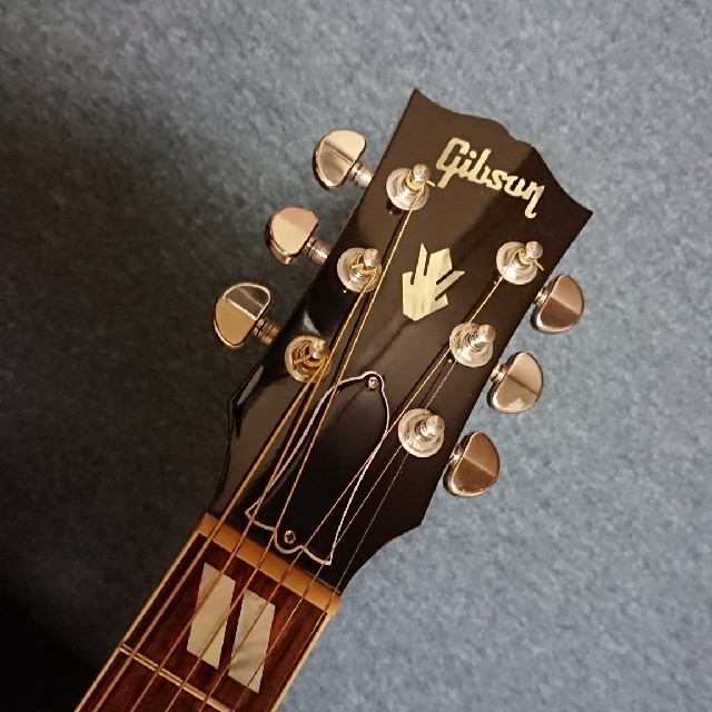 Gibson(ギブソン)の5000円値下げ 美品Gibson hummingbird 楽器のギター(アコースティックギター)の商品写真