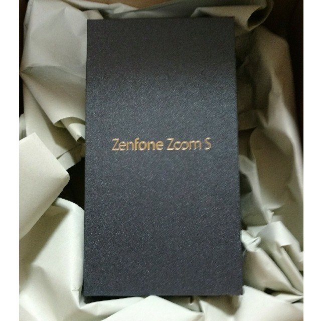 新品未開封 Zenfone Zoom S simフリー シルバー ZE553KL