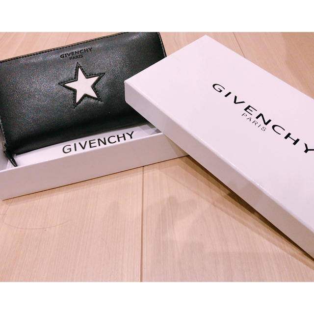 GIVENCHY ジバンシィ レザー長財布 ほぼ新品 horizonte.ce.gov.br