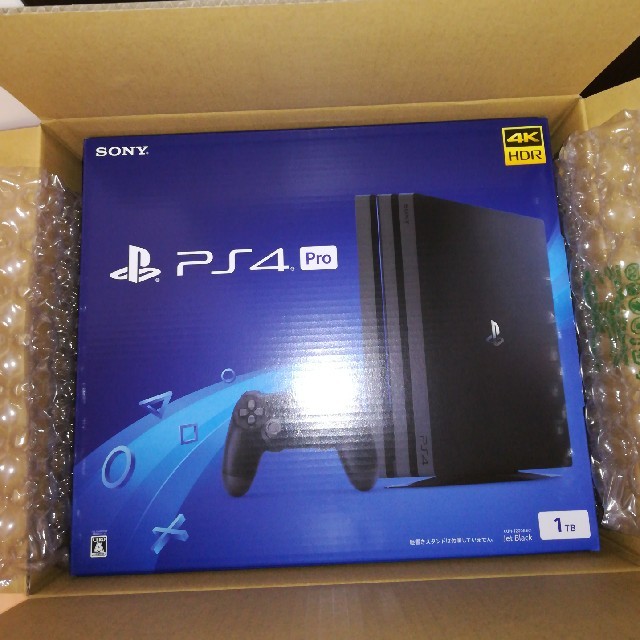 エンタメ/ホビー新品　PS4 Pro ジェット・ブラック 1TB CUH-7200BB01