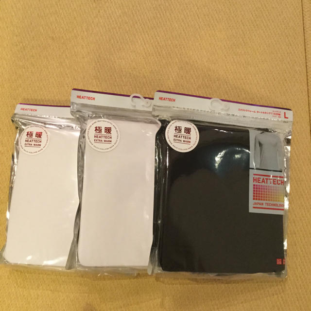 UNIQLO(ユニクロ)のユニクロ UNIQLO ヒートテック 3つセット メンズのトップス(Tシャツ/カットソー(七分/長袖))の商品写真