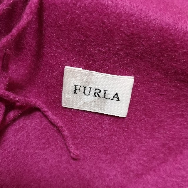 Furla(フルラ)のFURLAストールとエメフィール脇高ブラセット レディースのファッション小物(マフラー/ショール)の商品写真
