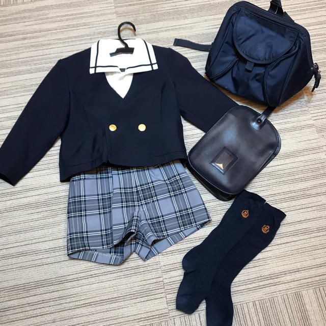 YUKI TORII INTERNATIONAL - 博多学園 幼稚園 制服セットの通販 by YUKI TORII INTERNATIONAL - 博多学園 幼稚園 制服セットの通販 by