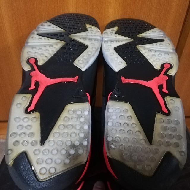 NIKE(ナイキ)のJORDAN 6 INFRARED bred 29.0cm ジョーダン メンズの靴/シューズ(スニーカー)の商品写真