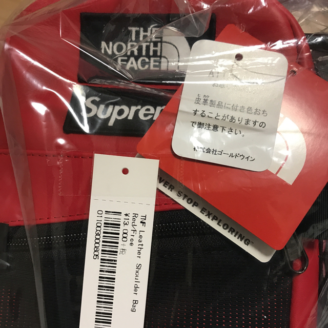 Supreme(シュプリーム)のsupreme north face ショルダーバック 赤 メンズのバッグ(ショルダーバッグ)の商品写真