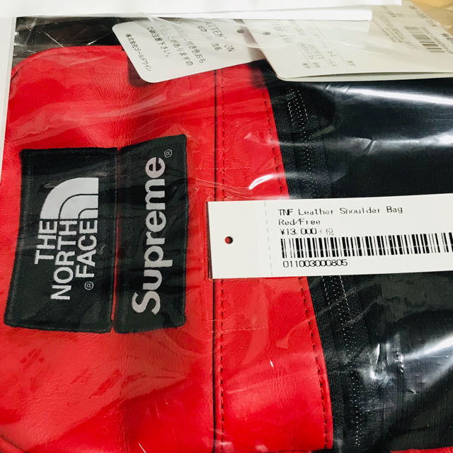 Supreme(シュプリーム)のSupreme®/The North Face® LeatherShoulder メンズのバッグ(ショルダーバッグ)の商品写真