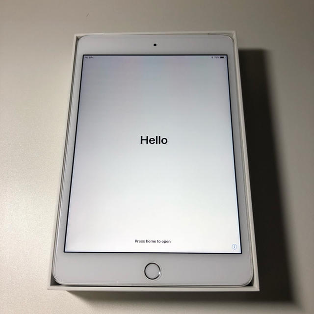 タブレットiPad mini4 Wifi+Cellular 64GB au