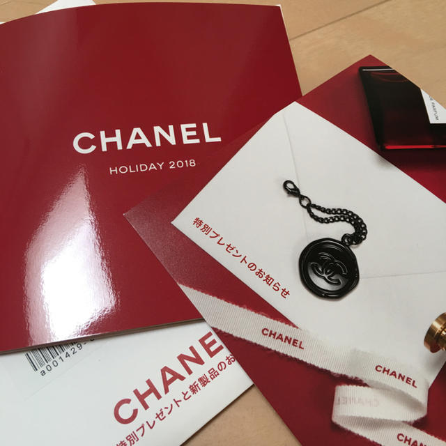 CHANEL(シャネル)のシャネル 特別プレゼント バッグチャーム ハンドメイドのファッション小物(バッグチャーム)の商品写真