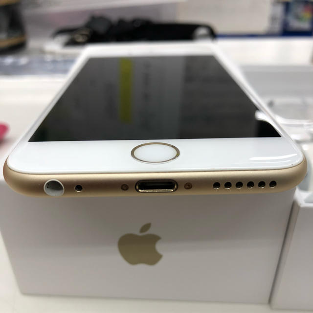 iPhone au iPhone6s 64GB ゴールドの通販 by ちゃん2nd's shop｜アイフォーンならラクマ - 10月22日限定特価 美品 高評価