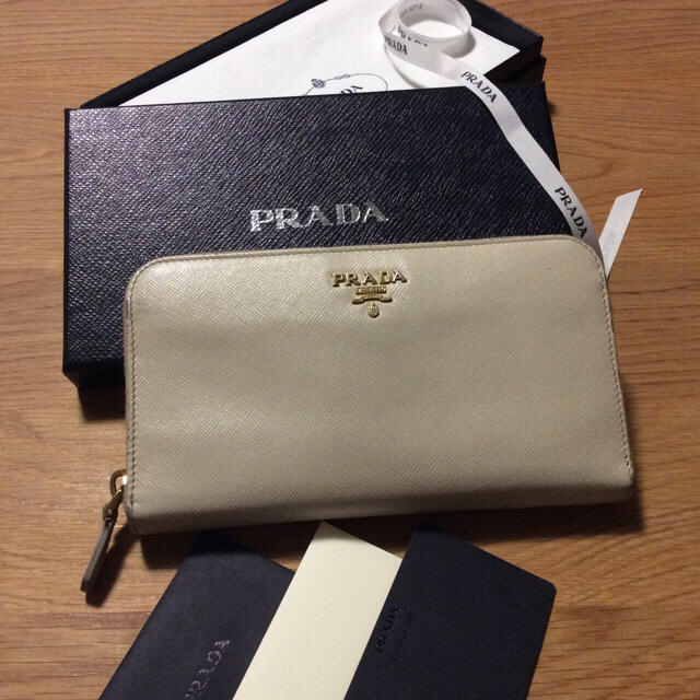 PRADA(プラダ)のchii様の専用です       PRADA 長財布 レディースのファッション小物(財布)の商品写真